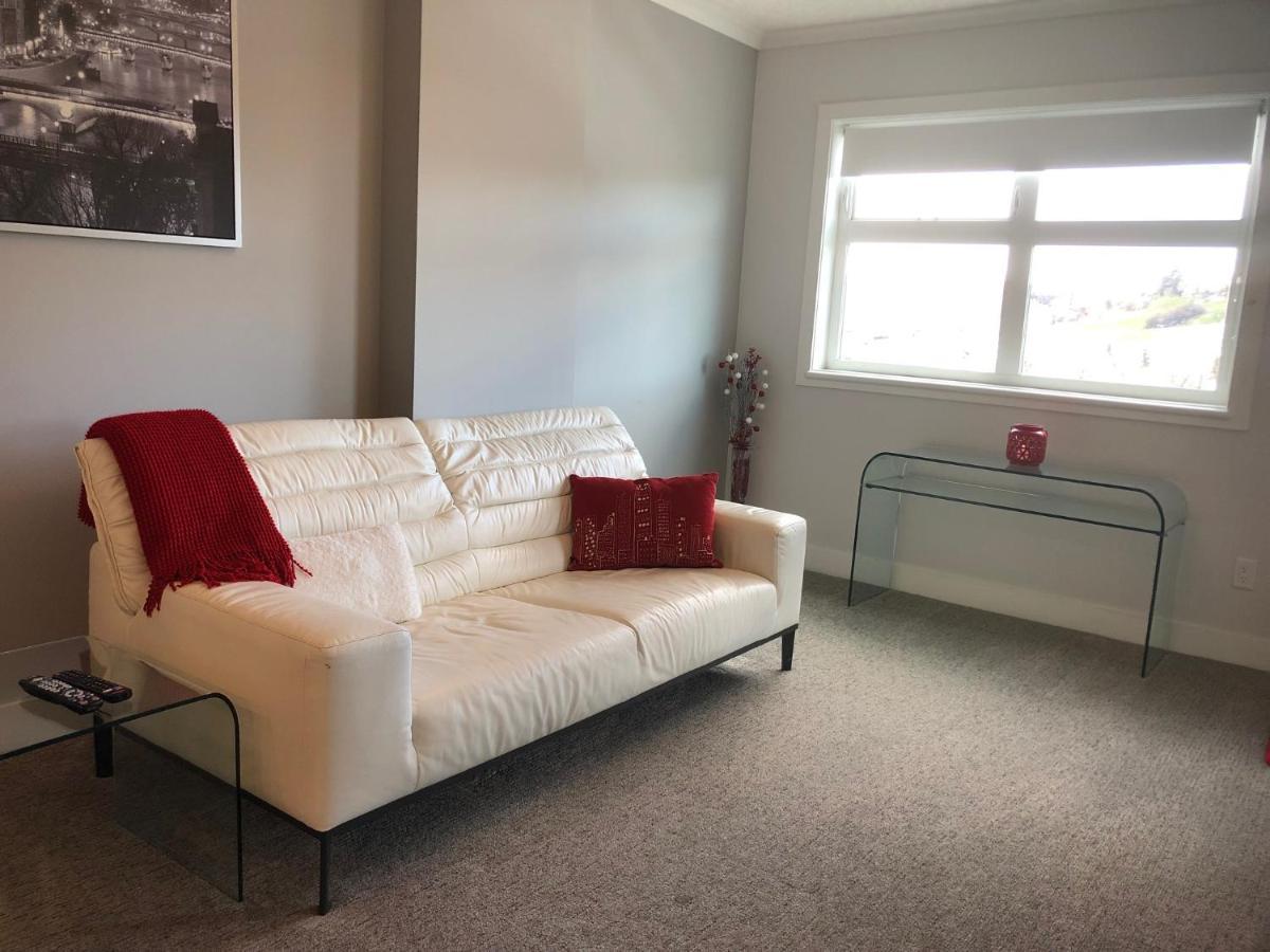 Amicable, Cozy, High Speed Internet, Sleeps 2 Riverview Downtown Apartment Calgary Exterior photo